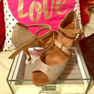 Gifranco salsa studded heels